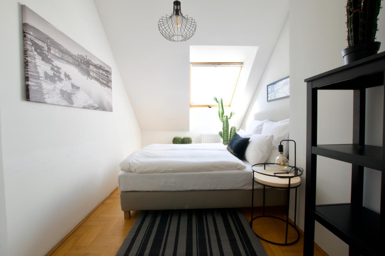 Premium Apartment By Hi5 - Gozsdu Suite Budapest Esterno foto